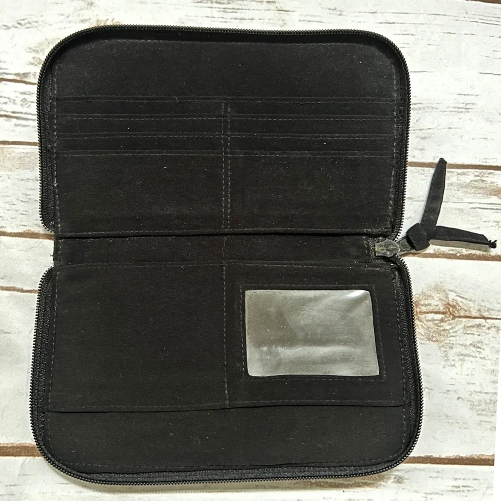 Vera Bradley Wallet Black Quilted Cotton Zip Around ID Window 8x4.5in